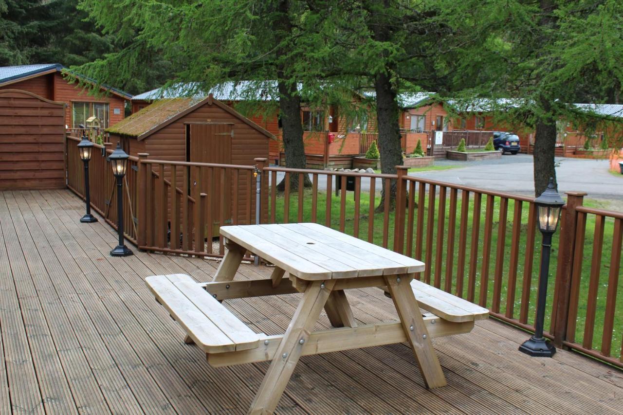 Lazy Days Lodge Glendevon Экстерьер фото