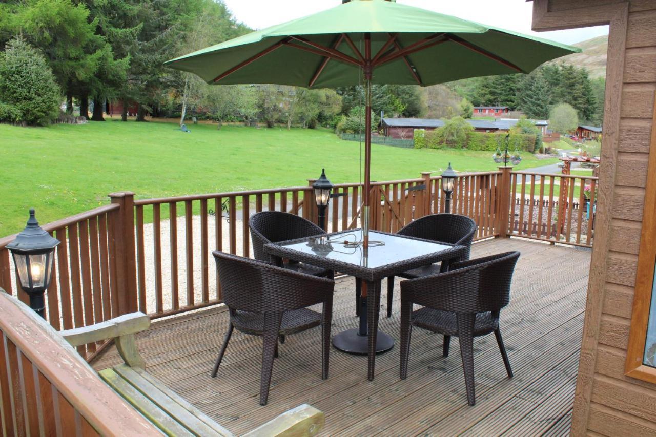 Lazy Days Lodge Glendevon Экстерьер фото