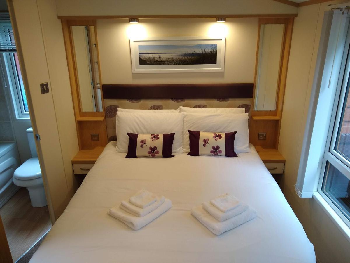 Lazy Days Lodge Glendevon Экстерьер фото