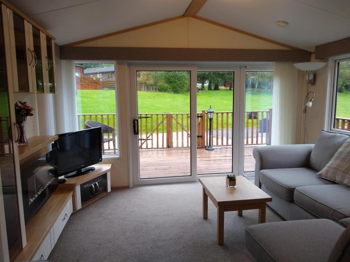 Lazy Days Lodge Glendevon Экстерьер фото